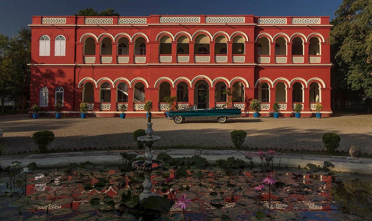 Orchard Palace Gondal Bagian luar foto