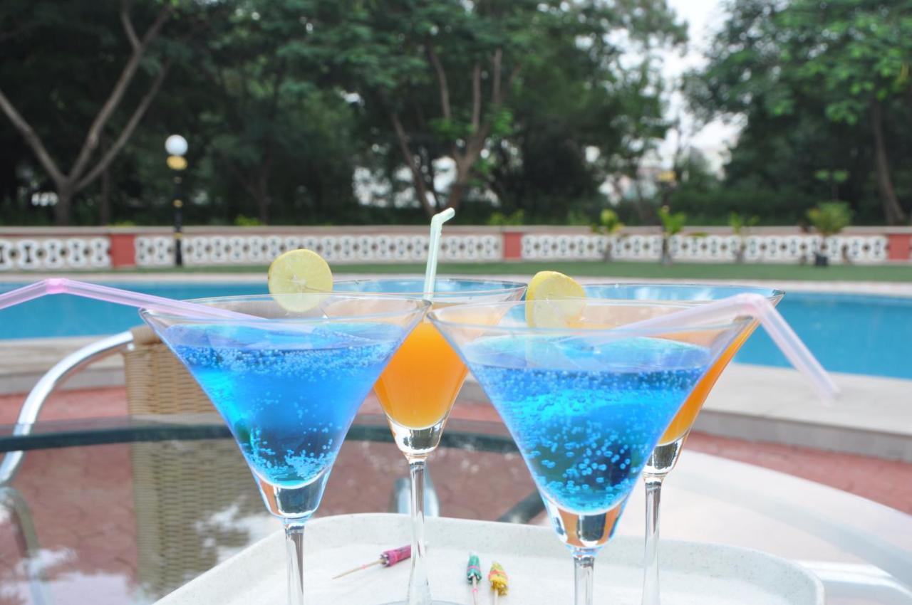 Orchard Palace Gondal Bagian luar foto